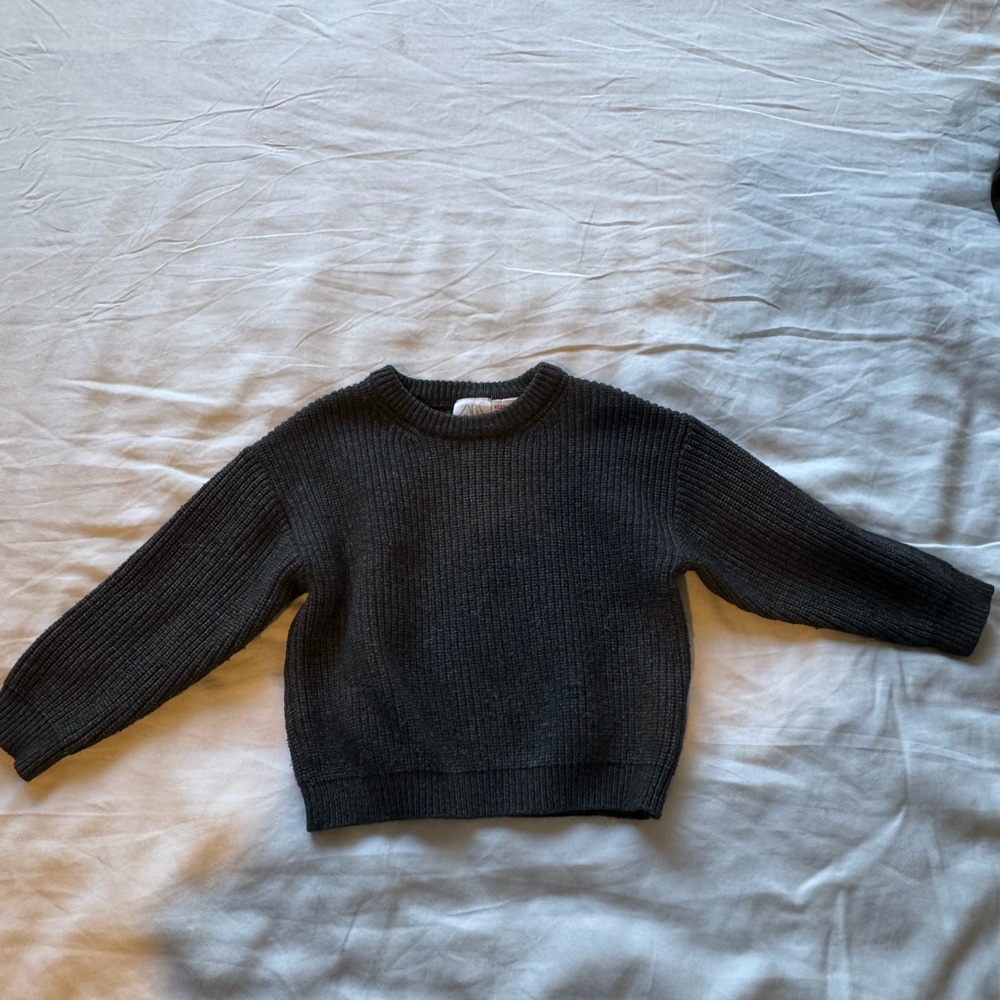 ZARA Gray Knit Sweater